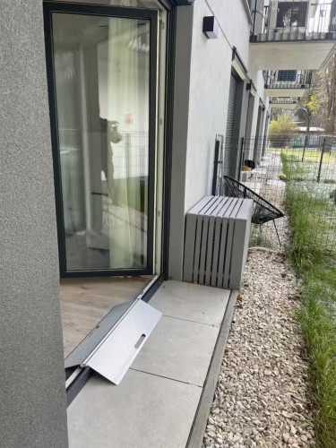 Dashing studio in the Wola Duchacka district - Gallery - 9