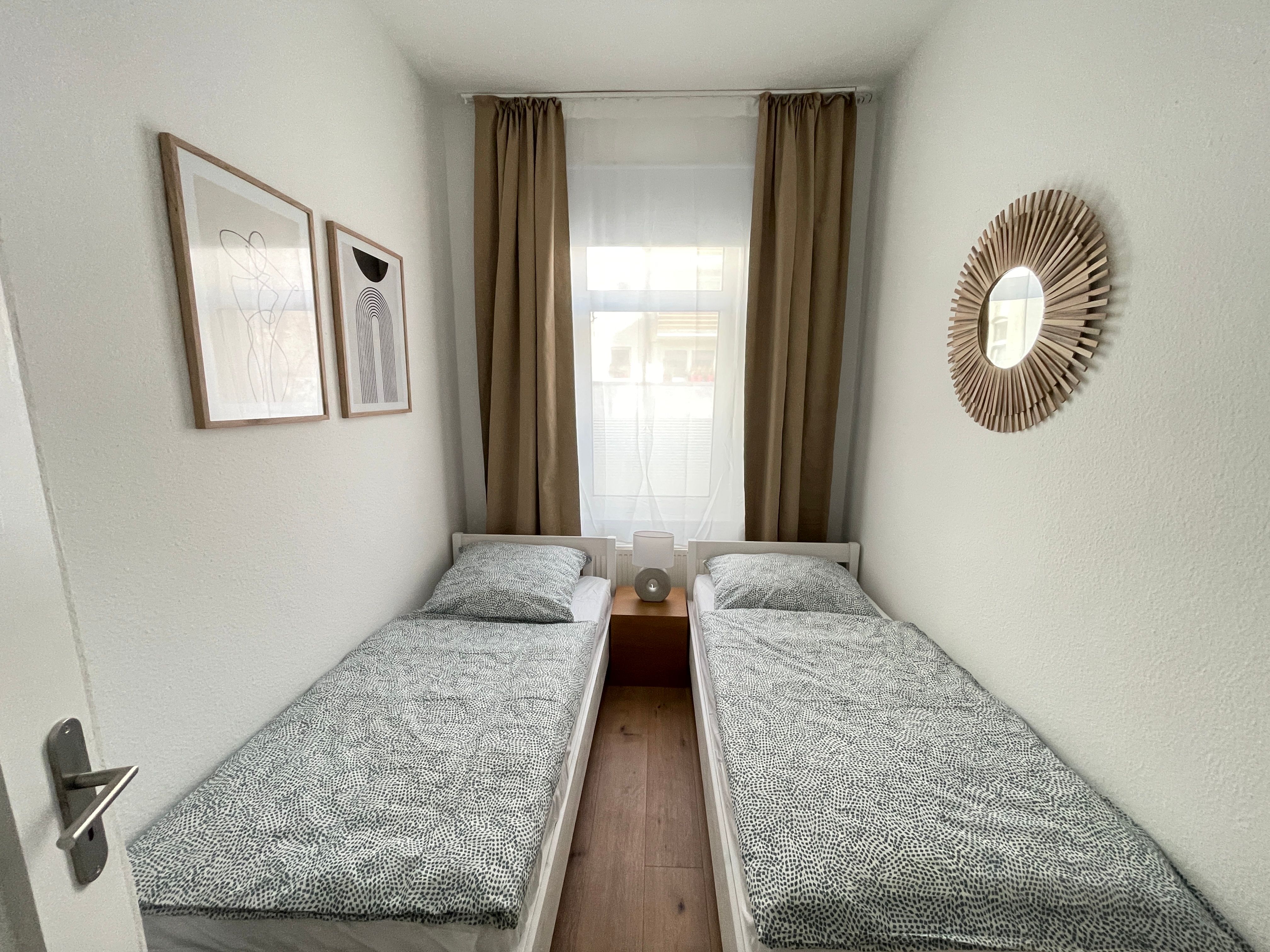 3 Rooms, City, Private Parking - 6
