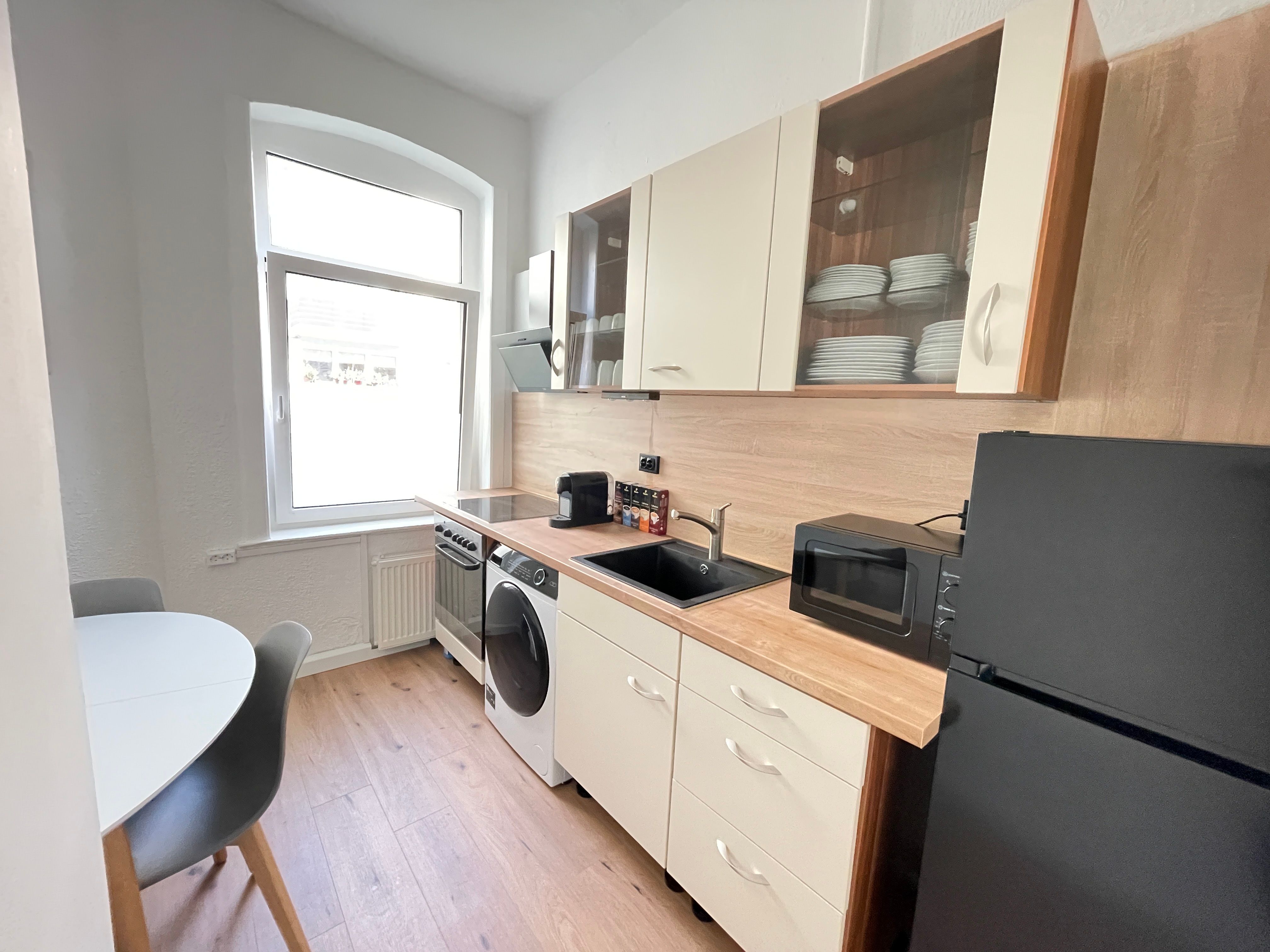 3 Rooms, City, Private Parking - 4