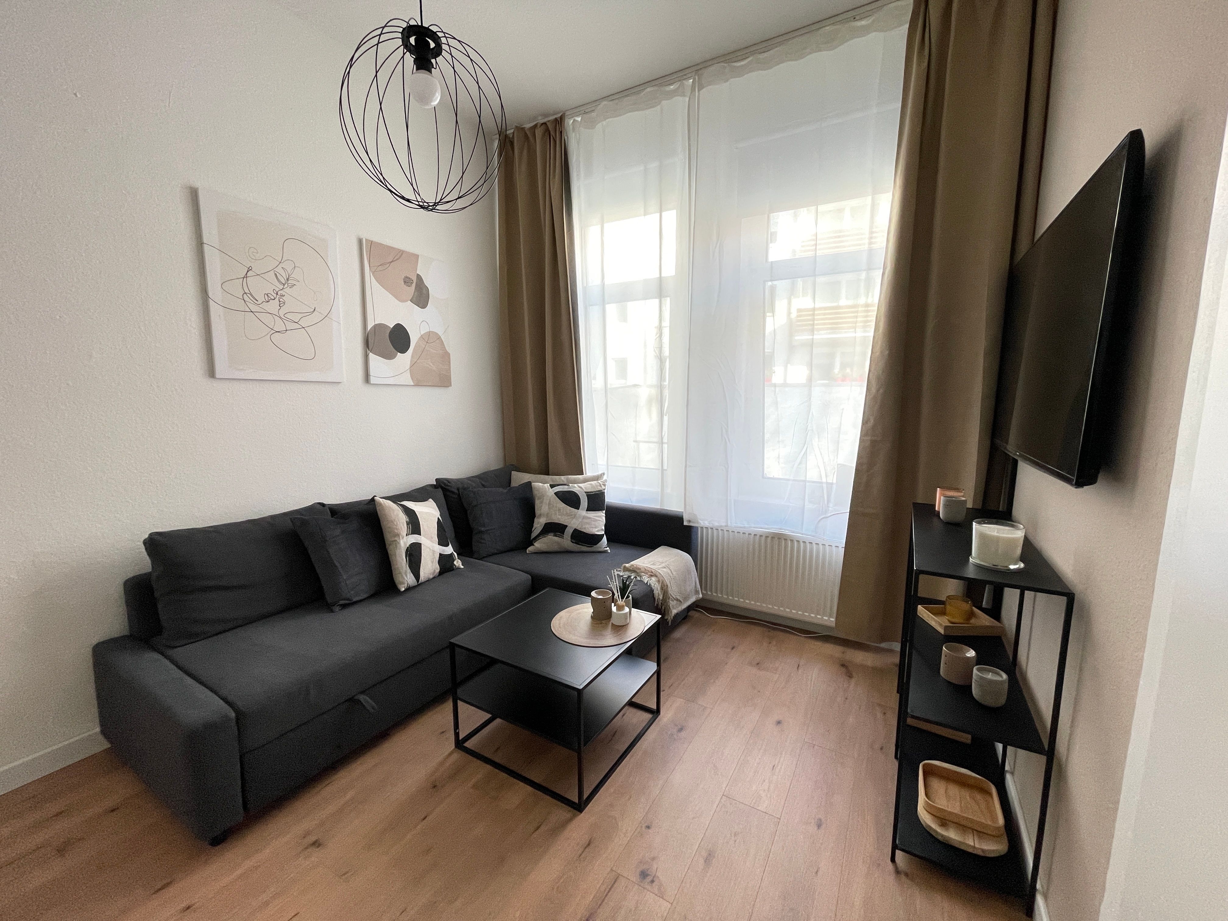3 Rooms, City, Private Parking - 12