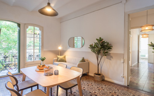 Modernist Coliving Retreat with Stylish Comfort in Authentic Sant Andreu