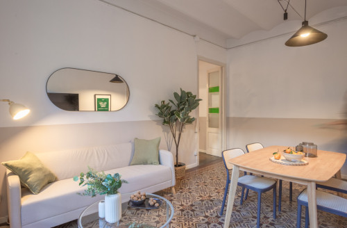 Modernist Coliving Retreat with Stylish Comfort in Authentic Sant Andreu