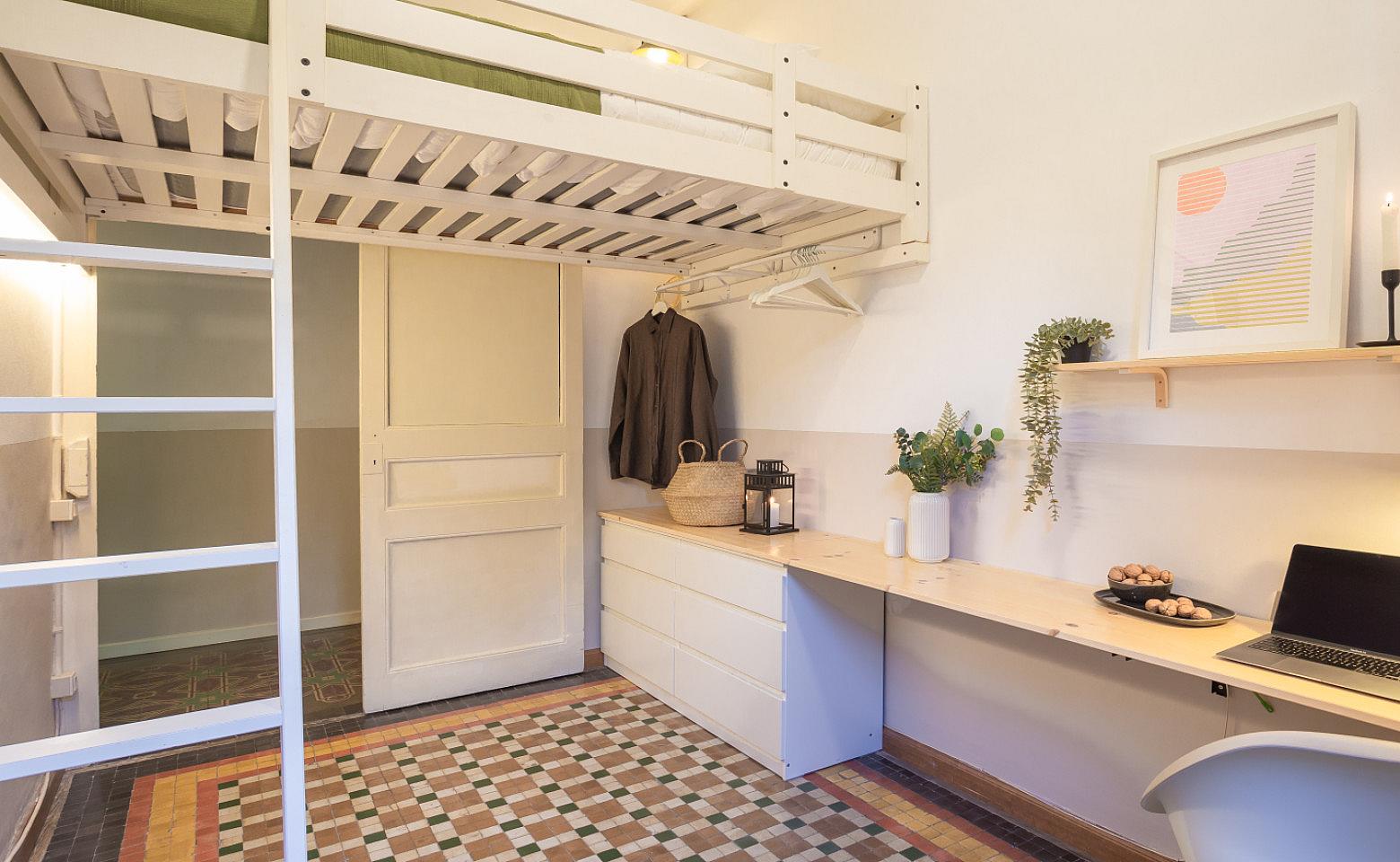  Cozy Double Room  -  Modernist Coliving Retreat with Stylish Comfort in Authentic Sant Andreu  - Gallery -  14