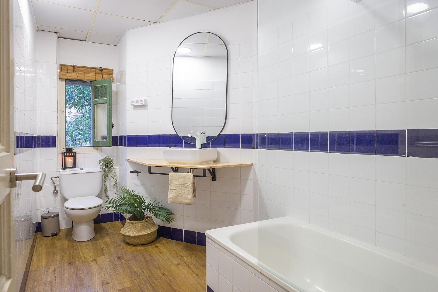  Spacious Double Room With Balcony 2  -  Modernist Coliving Retreat with Stylish Comfort in Authentic Sant Andreu  - Gallery -  7