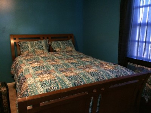 QUEEN BDRM PRIV BATH, 2 QUEEN SUITE