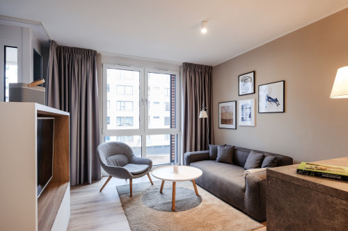 Exclusive business flat in central city location, near VW plant incl. weekly cleaning