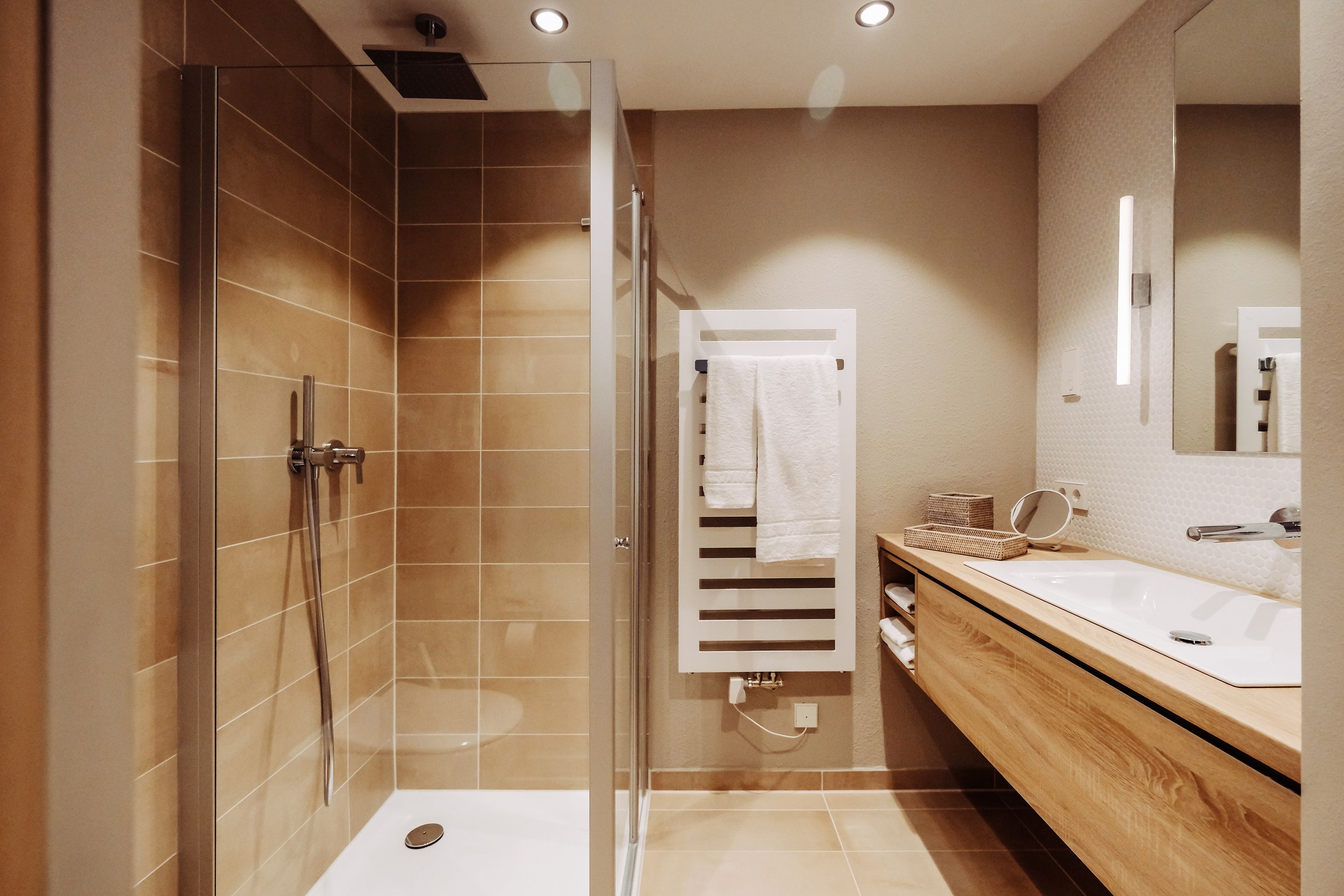 Exclusive Business Flat In Central City Location, Near VW Plant Incl. Weekly Cleaning - 9