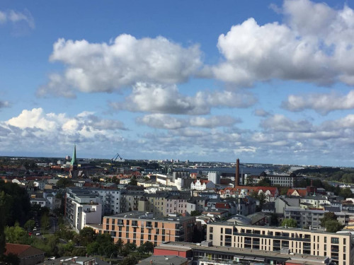 View over the city to the Baltic Sea / city center / 35sqm / 2 rooms