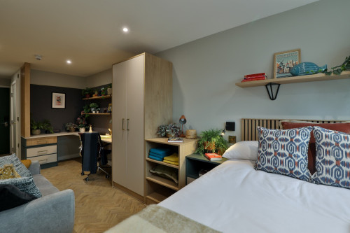 London Road - Gallery - 20