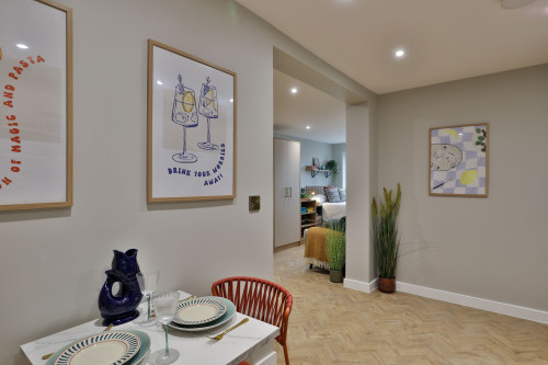 London Road - Gallery - 11