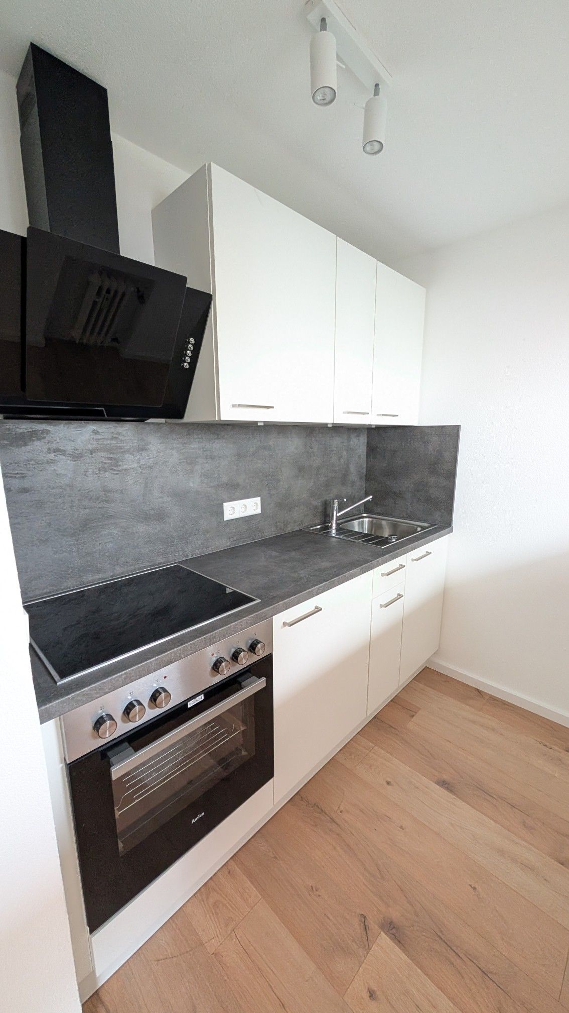 Fully Furnished And Newly Renovated 1-Room Flat (Neckarsulm-Obereisesheim) - 11