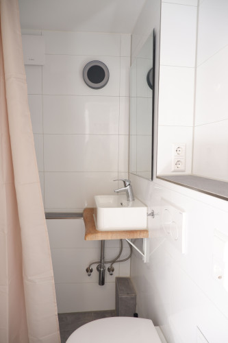 Centrally Located 54, New Renovated Studio Apartment in a Classic Tübingen Old Building