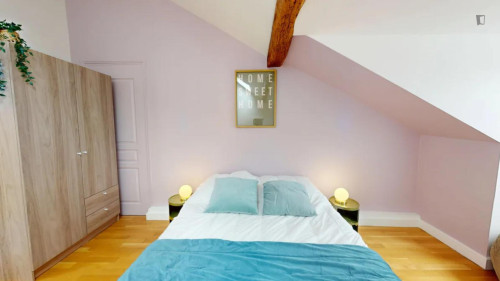 Pleasant double bedroom near Auber station