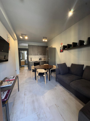 Luxury apt steps from city life, Sempione, MiCo. Tram right ouside to Duomo