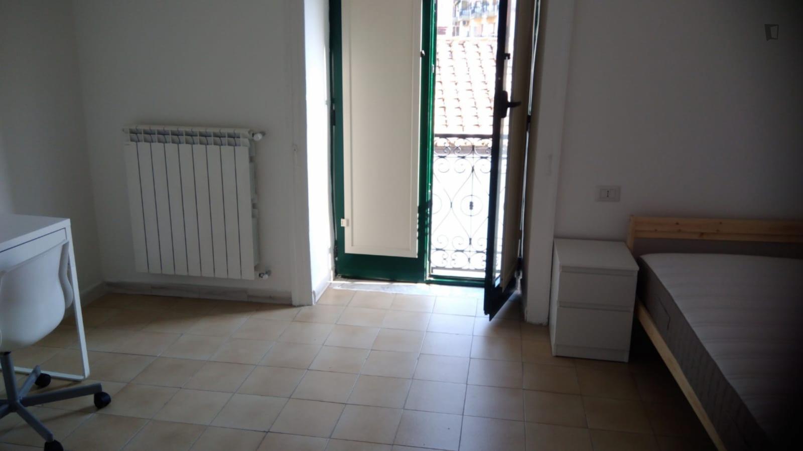  Cozy Ensuite Single Bedroom In Baronissi  -  Cozy ensuite Single Bedroom in Baronissi  - Gallery -  1