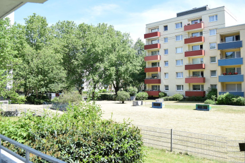 Spacious & lovely flat in Duisburg