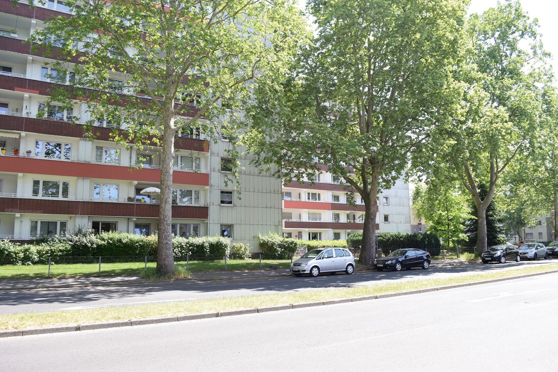 Spacious & Lovely Flat In Duisburg - 17