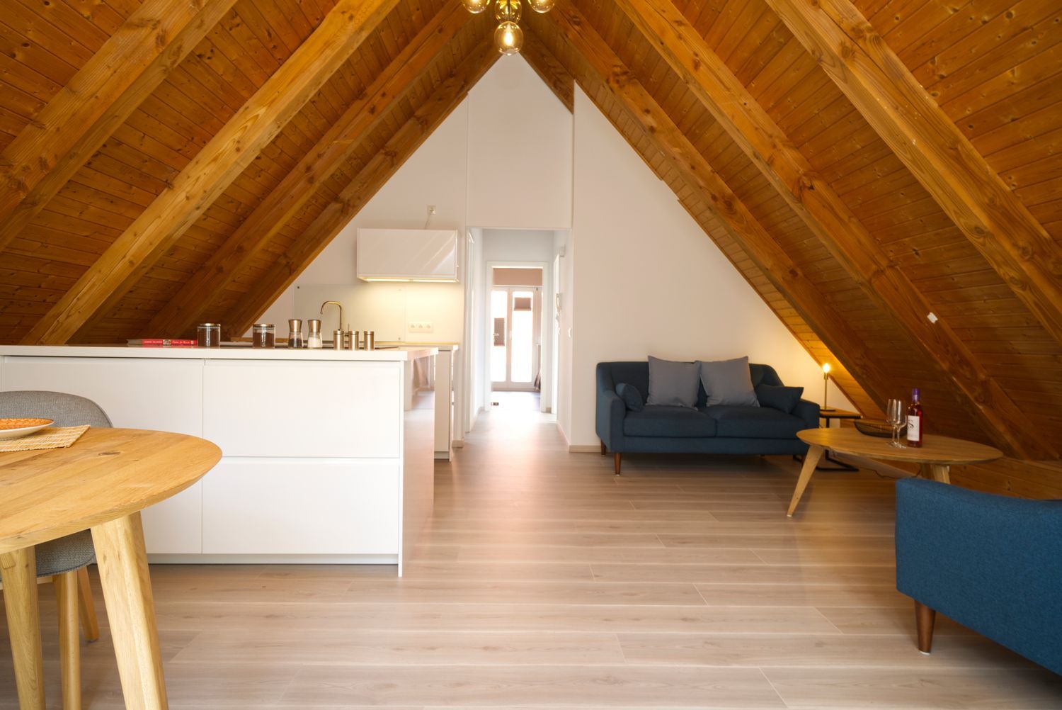 A Feel-Good Apartment - 12