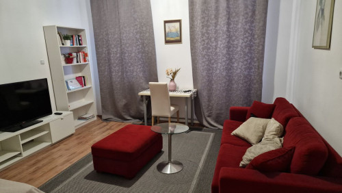 Quiet & amazing studio in nice area