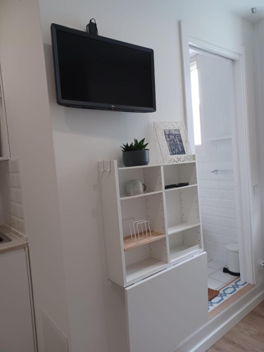 Sophisticated Studio close to Coimbra Train Station