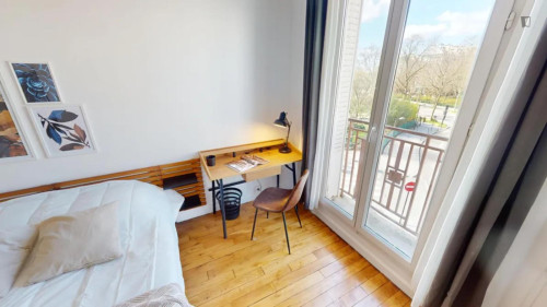 Nice double bedroom in the 14th Arrondissement