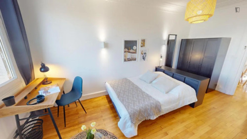 Lovely double bedroom in the 14th Arrondissement