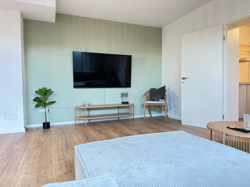 Modern & quiet basement apartment – 5 min to Karlsruhe Fair