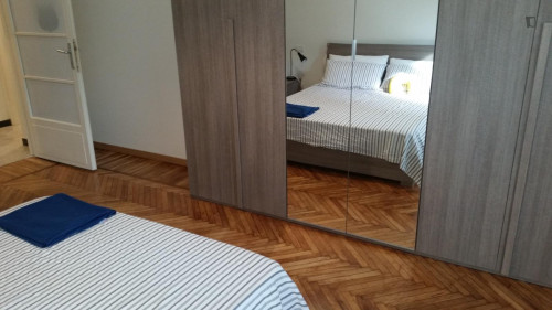 Recently renovated 3-bedroom apartment ideal for Politecnico students