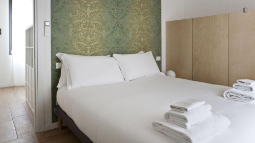 Appealing 3-bedroom apartment in the Central Station area