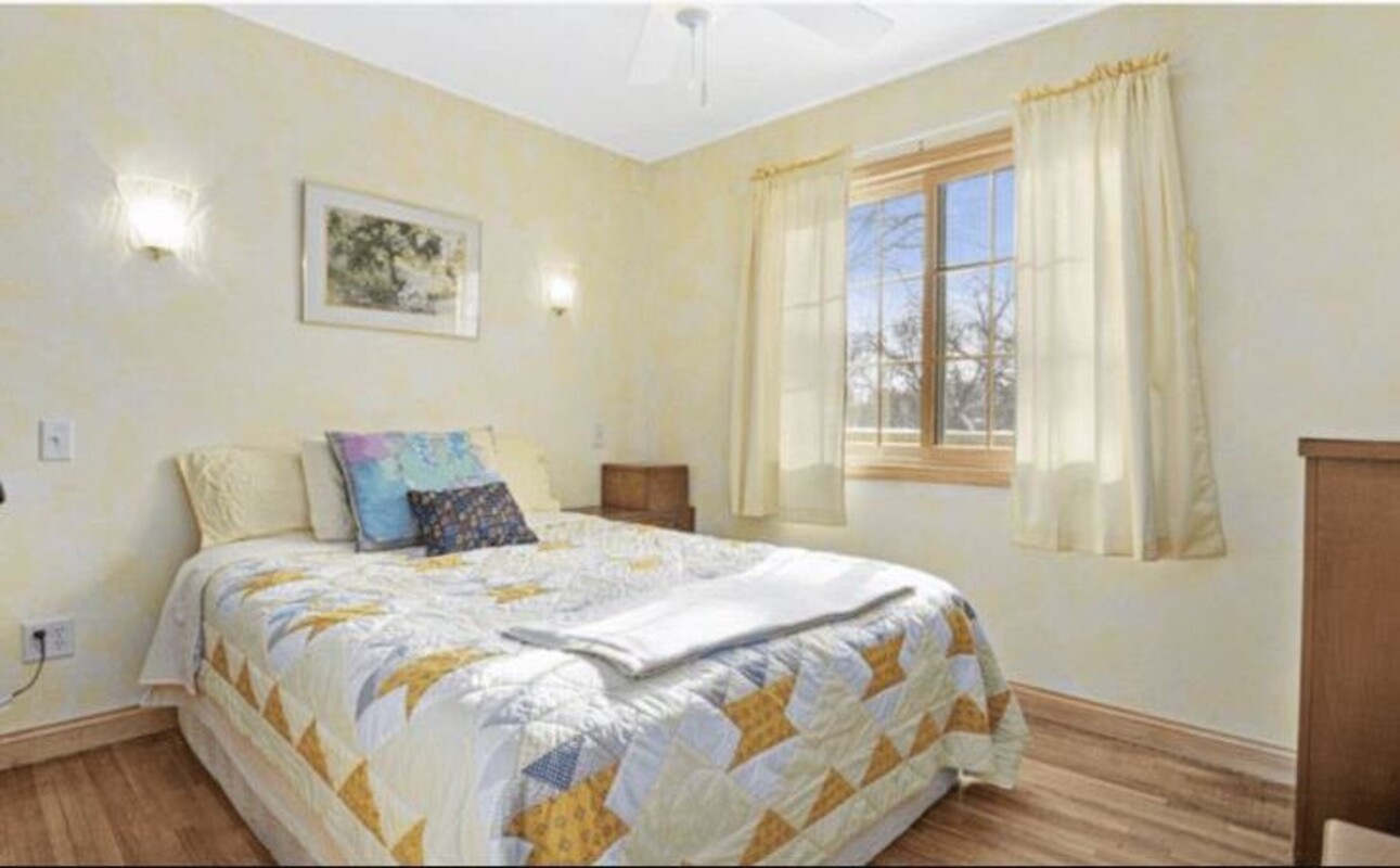  2nd Floor Bedroom(Single Bed)  -  Room for rent in W. Saint Paul, MN  - Gallery -  1