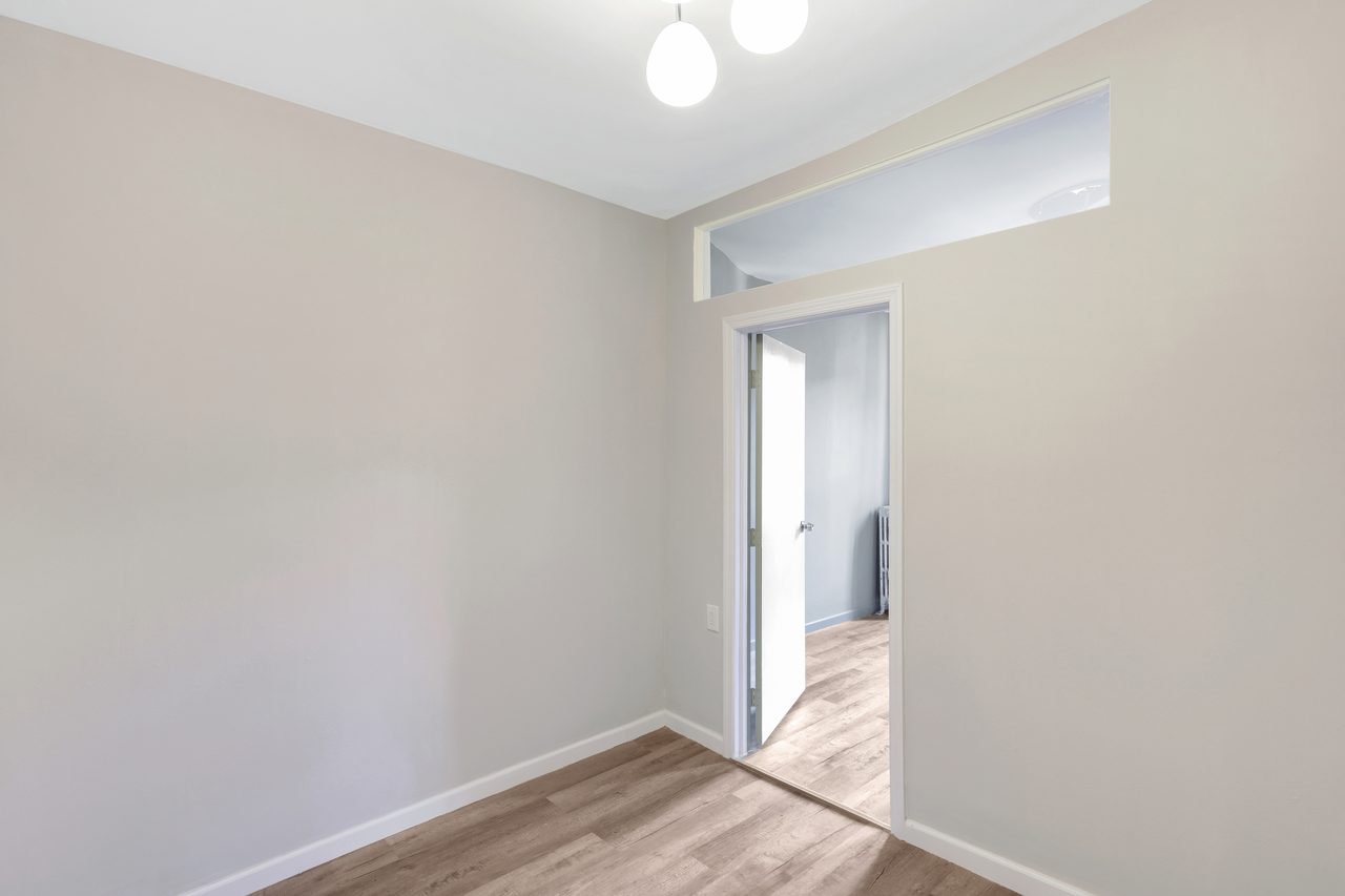  #783: East Harlem - 1 Bedroom (Queen)  -  #783: East Harlem  - Gallery -  23