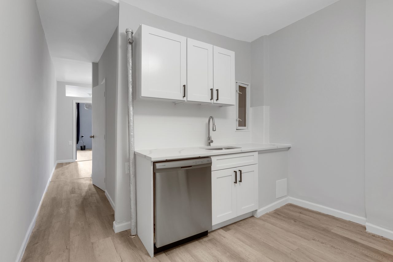  #783: East Harlem - 1 Bedroom (Queen)  -  #783: East Harlem  - Gallery -  28