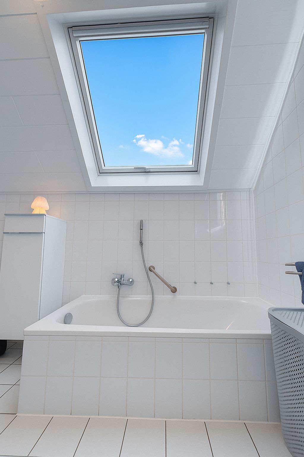  Bright 4-Room Apartment In Central Alzey – With Balcony And Charm  -  Bright 4-Room Apartment in Central Alzey – with Balcony and Charm  - Gallery -  11