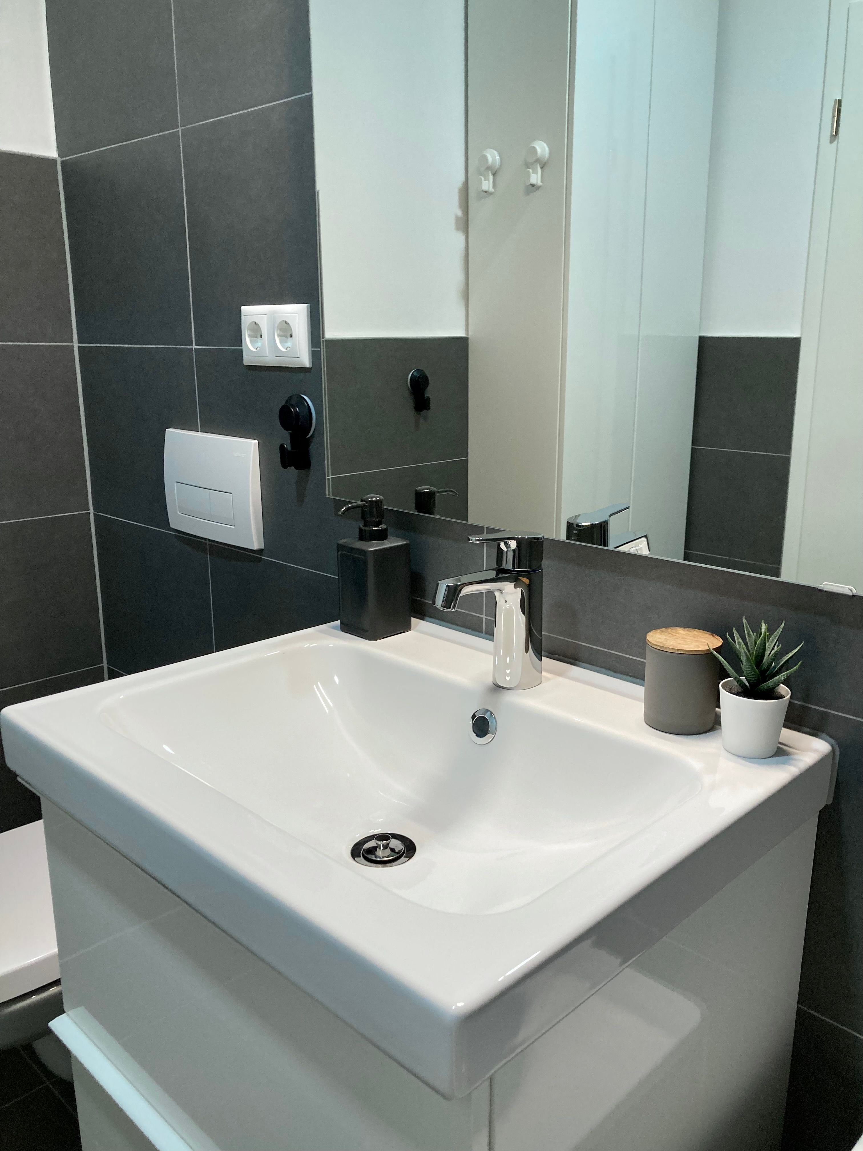  Charming & New Suite Close To City Center And University  -  Charming & new suite close to city center and university  - Gallery -  19