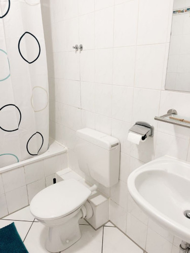 Spacious Apartment for up to 3 pax