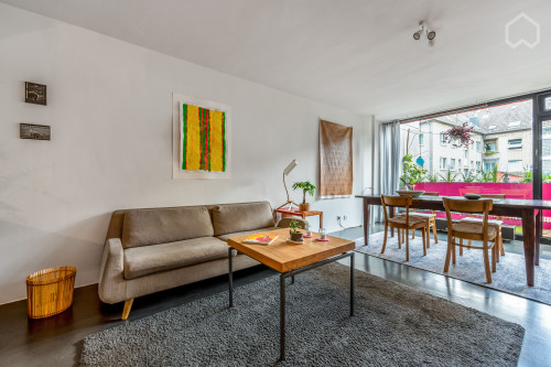 Extravagant maisonette architecture of the 70s in Düsseldorf-Derendorf!