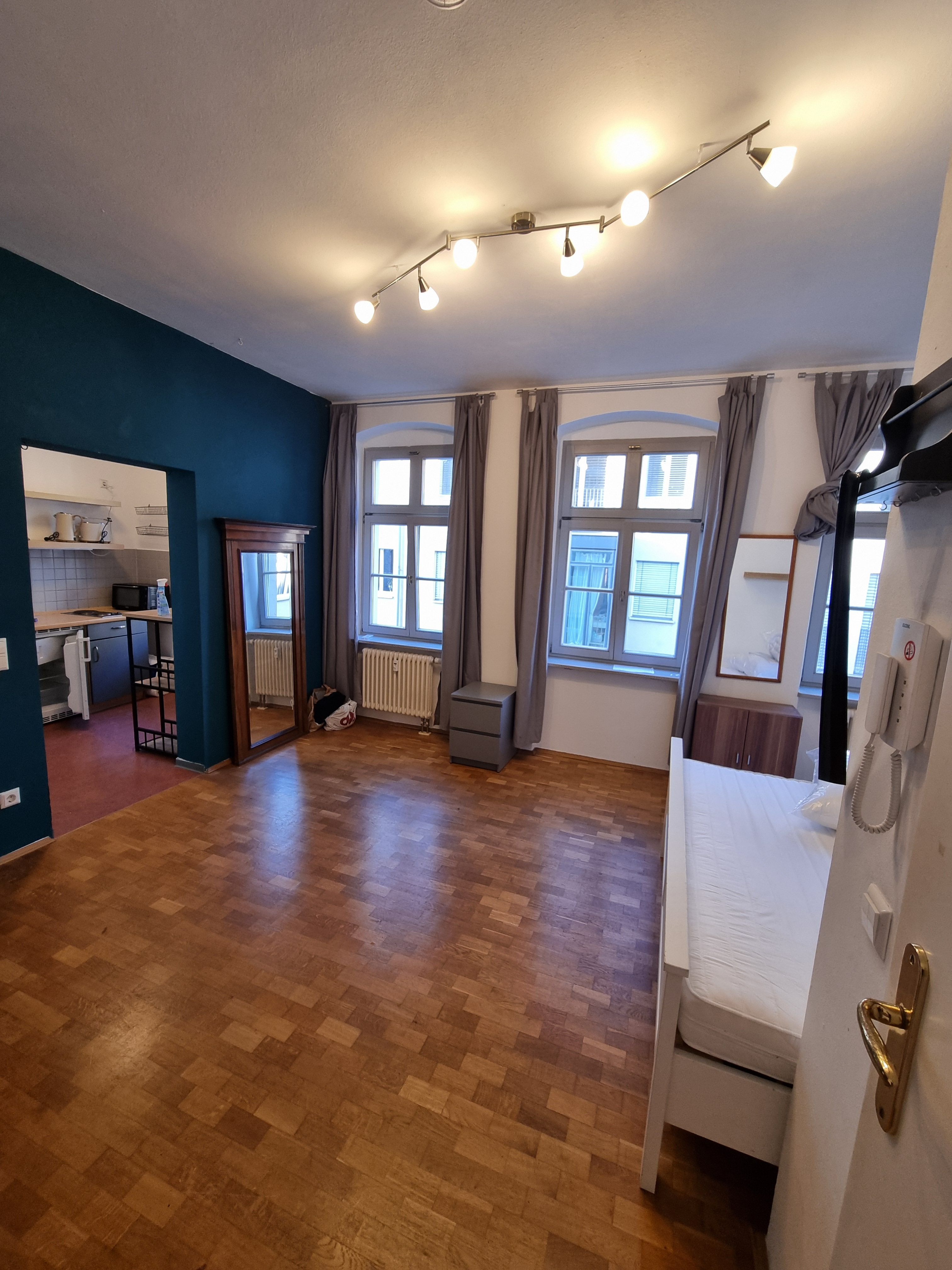  Well Planned Apartment In City Centre  -  Well planned Apartment in city centre  - Gallery -  7