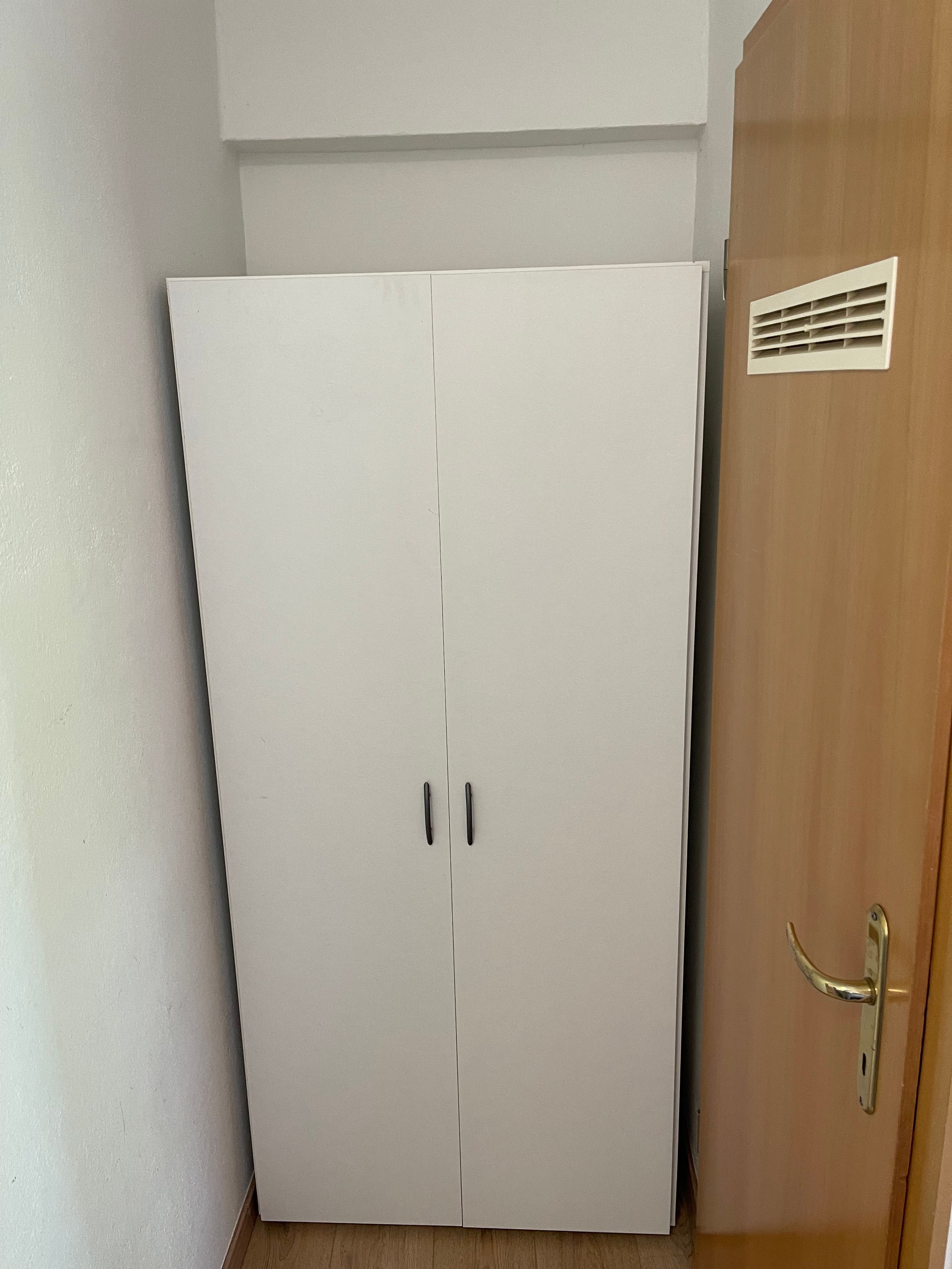 Beautiful 3 Room Apartment Near The Center - 2
