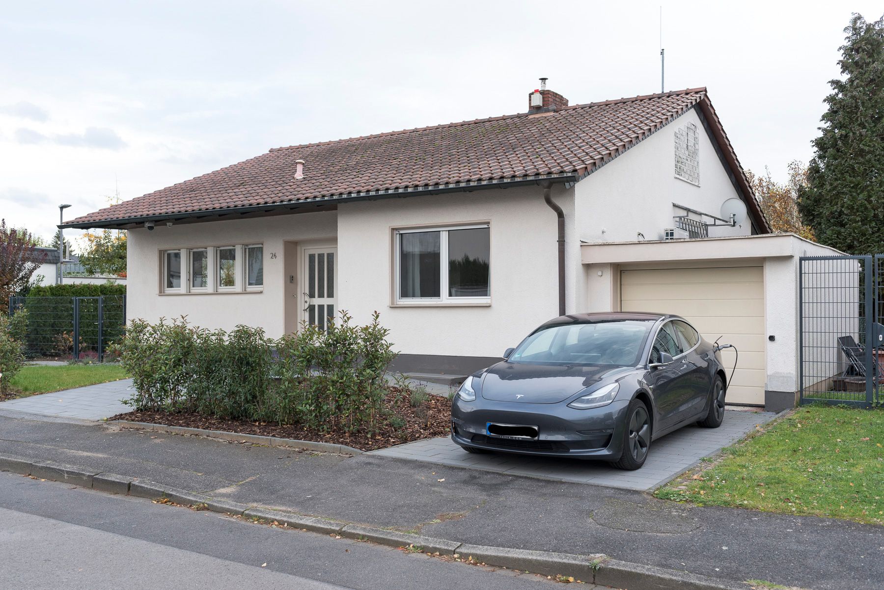  Detached Single-Family Home For Exclusive Use In A Green Location Near Cologne - Maximum Privacy  -  Detached single-family home for exclusive use in a green location near Cologne - maximum privacy  - Gallery -  2
