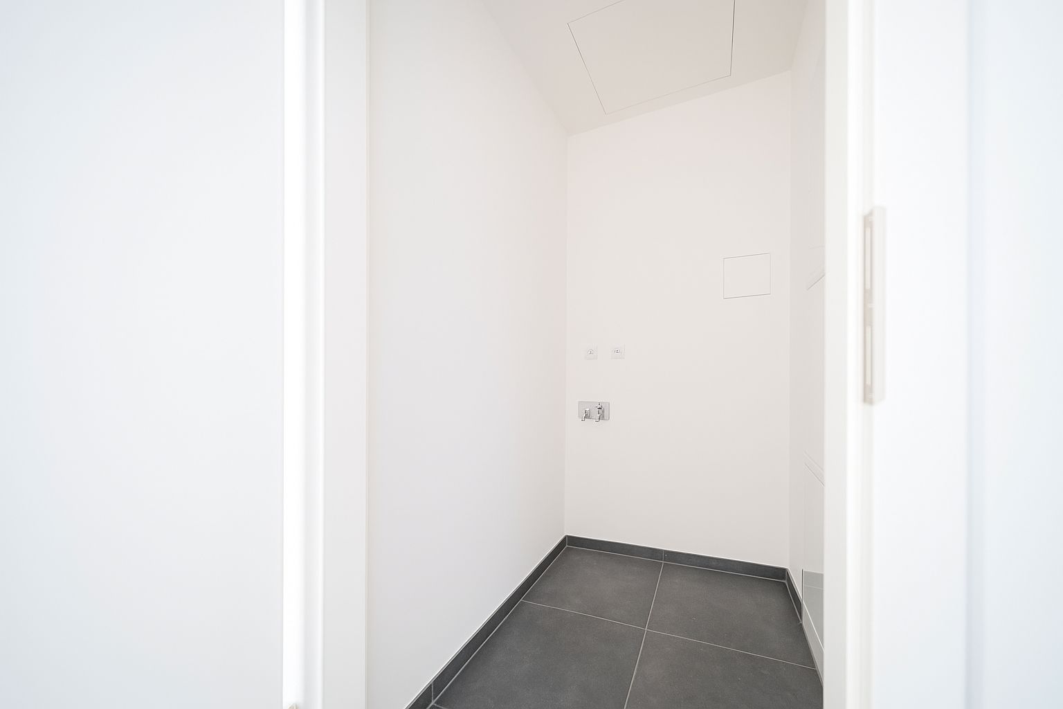 Modern Furnished 2-Room New-Build Flat With View Of The Elbe - First Occupancy - 13