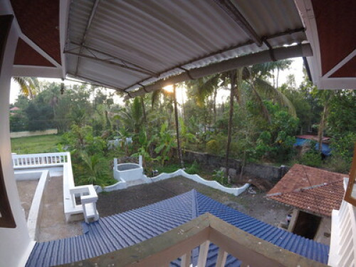Homestay with a family with kids 