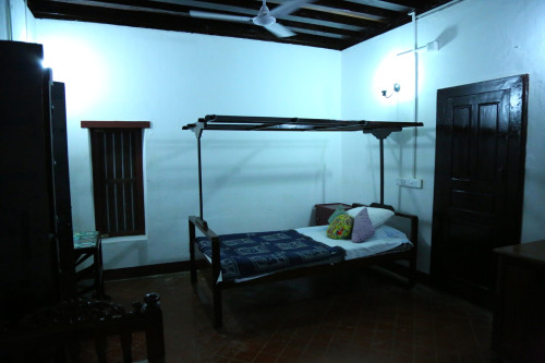 A 350 years old heritage home!!!