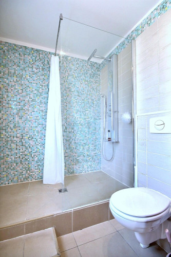 Bright 1-bedroom apartment near the Pierre and Marie Curie Campus of Sorbonne University