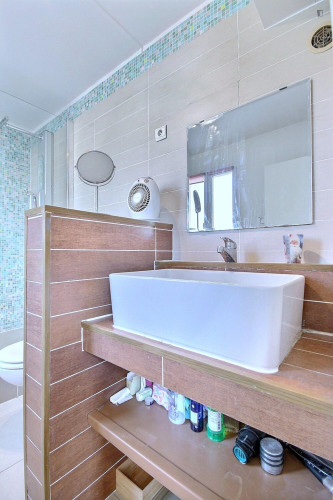 Bright 1-bedroom apartment near the Pierre and Marie Curie Campus of Sorbonne University