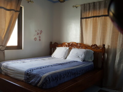 BELLA LOUISE HOUSE 