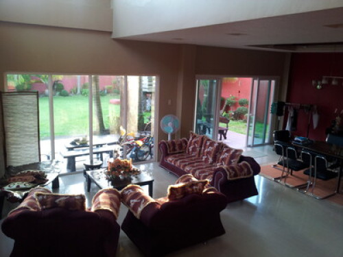 Relax and enjoy the metro-province!