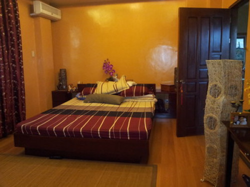 Relax and enjoy the metro-province!