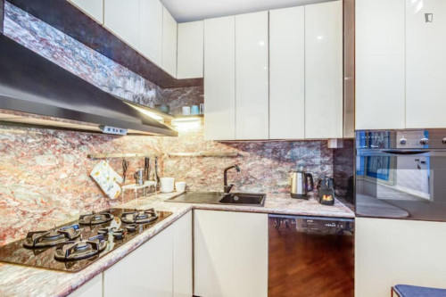 Pleasant 1 bedroom apartment near Bolivar metro station