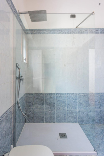 Neat and cosy double bedroom in Fiera Milano