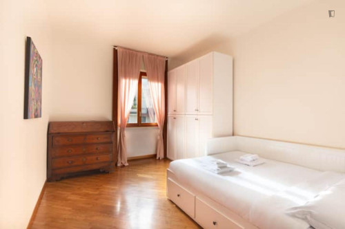 Alluring double bedroom in Fiera Milano